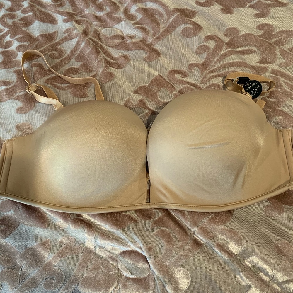 Brand New Victoria secret bombshell strapless bra